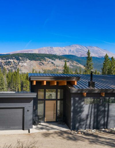 Mountain Modern Blue River_exterior front