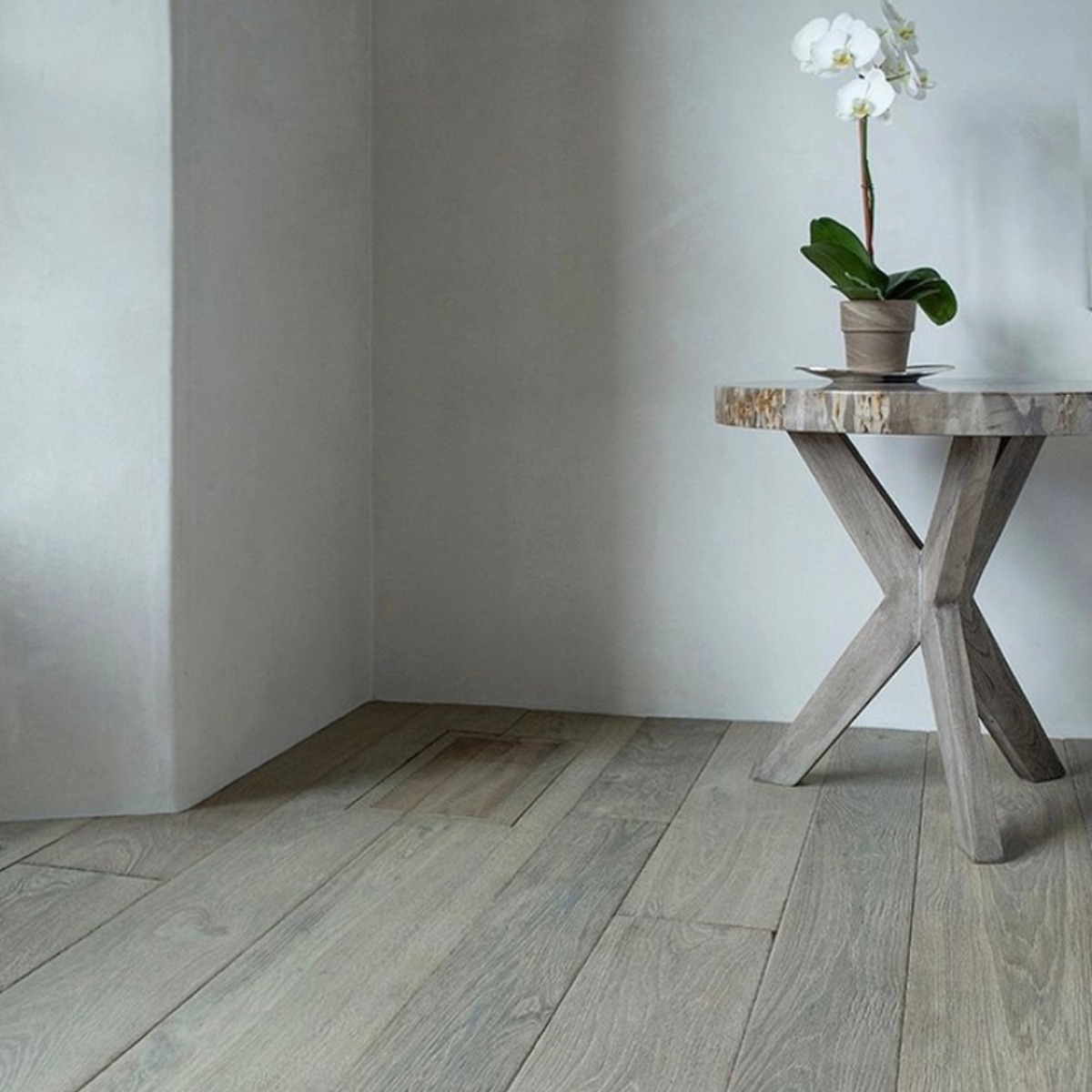 Bleached Grey | French Oak | Manoir - Image 15