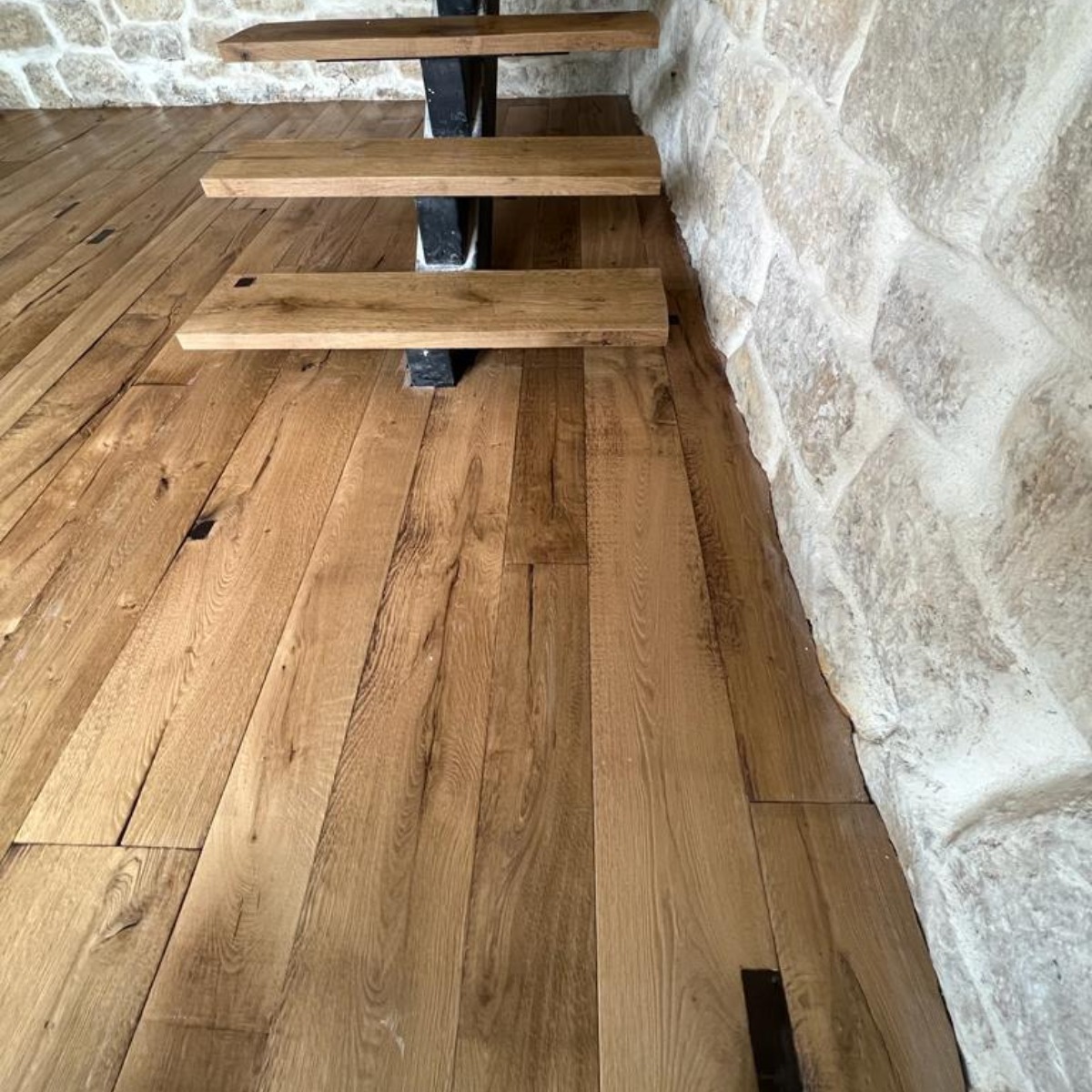 Light Caramel | French Oak | Old Factory - Image 3